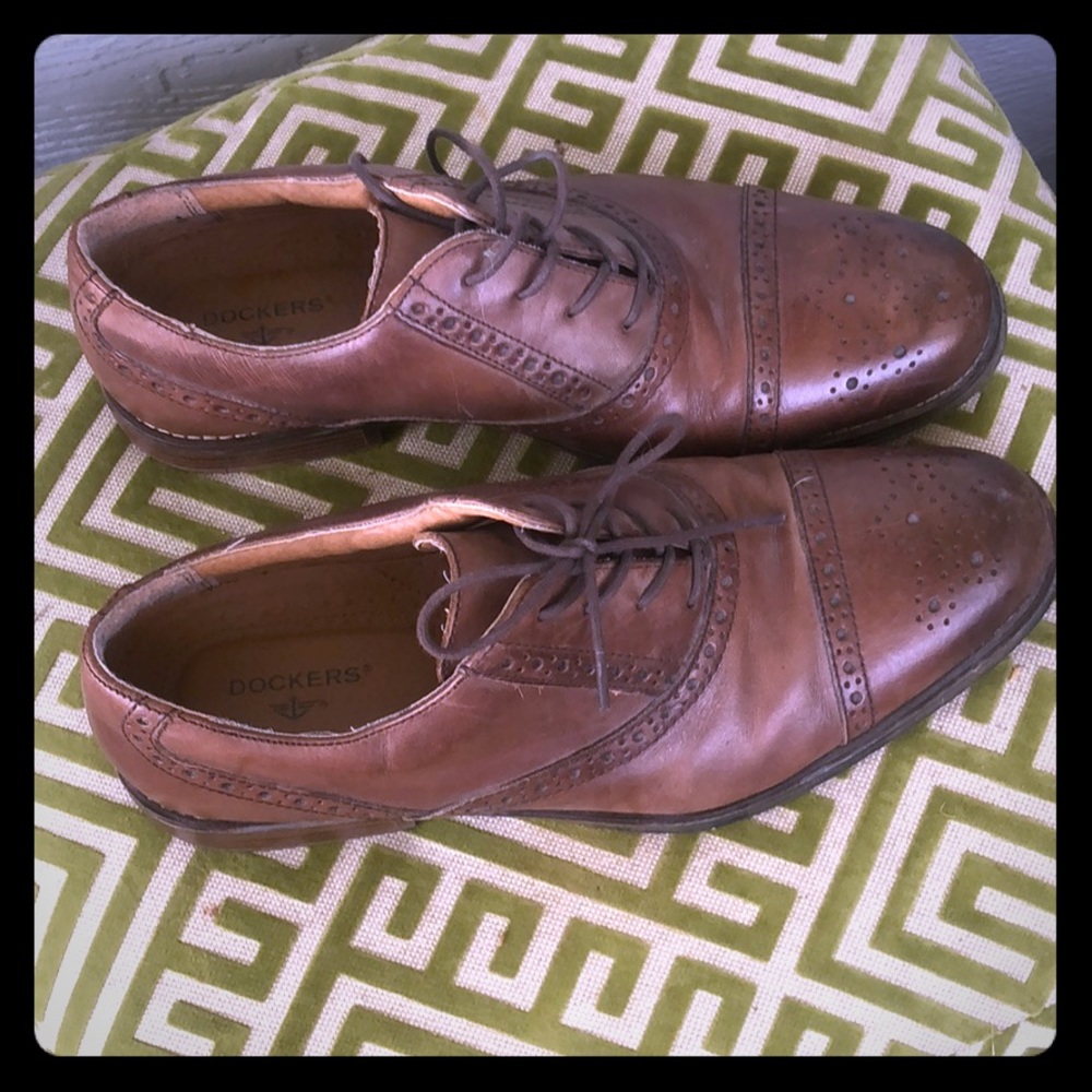 Dockers brown dress shoe